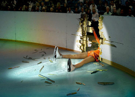 Đang trượt thì nghĩ đến anh Nên em quên mất chẳng phanh lại gì Đang trượt thì nghĩ đến anh Nên em quên mất chẳng phanh lại gì