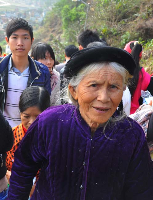 Từ người già… Từ người già…