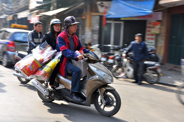 Hối hả mua sắm đồ mã Hối hả mua sắm đồ mã