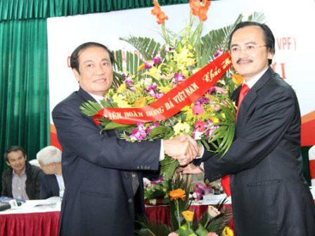 Mối lương duyên "cơm không lành, canh không ngọt" giữa VFF và VPF Mối lương duyên "cơm không lành, canh không ngọt" giữa VFF và VPF