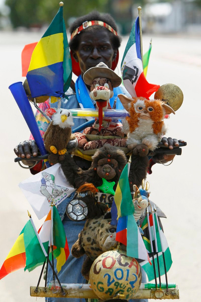 Các CĐV châu Phi chắc chắn là những fan hâm mộ cuồng nhiệt nhất thế giới. Các CĐV châu Phi chắc chắn là những fan hâm mộ cuồng nhiệt nhất thế giới.