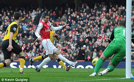 Real Madrid đang săn đón tiền đạo của Arsenal.