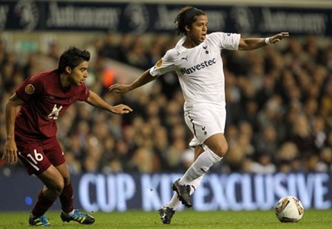 HLV Tottenham, Harry Redknapp tiết lộ rằng, Giovani không nằm trong kế hoạch của mình trong thời gian tới. Vì thế, rất có thể điểm đến tiếp theo của tiền đạo người Mexico là giải La Liga. HLV Tottenham, Harry Redknapp tiết lộ rằng, Giovani không nằm trong kế hoạch của mình trong thời gian tới. Vì thế, rất có thể điểm đến tiếp theo của tiền đạo người Mexico là giải La Liga.