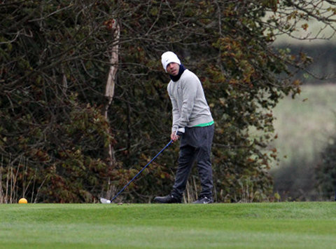 Carlos Tevez là cái tên bất ngờ nhất trong thị trường mùa đông vừa qua khi anh chưa tìm được bến đỗ mới. Những mâu thuẫn không thể hàn gắn giữa anh với CLB cũng như HLV Mancini thì việc ở lại Man City là điều gần như không thể. Carlos Tevez là cái tên bất ngờ nhất trong thị trường mùa đông vừa qua khi anh chưa tìm được bến đỗ mới. Những mâu thuẫn không thể hàn gắn giữa anh với CLB cũng như HLV Mancini thì việc ở lại Man City là điều gần như không thể.