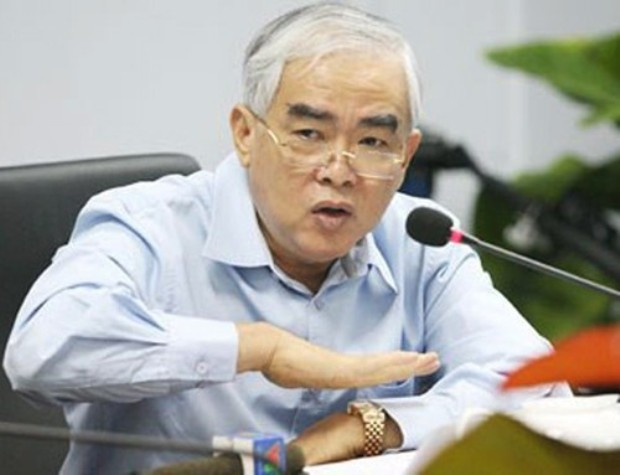 Trước khi làm Chủ tịch VFF, ông Lê Hùng Dũng từng giữ chức Phó Chủ tịch phụ trách tài chính của Liên đoàn. Trước khi làm Chủ tịch VFF, ông Lê Hùng Dũng từng giữ chức Phó Chủ tịch phụ trách tài chính của Liên đoàn.