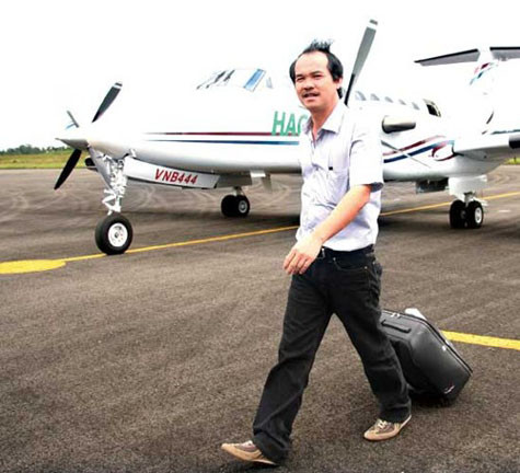 Việc sắm máy bay riêng cũng được đại gia Đức khẳng định là để phục vụ cho công việc chứ không phải để chơi ngông. Việc sắm máy bay riêng cũng được đại gia Đức khẳng định là để phục vụ cho công việc chứ không phải để chơi ngông.