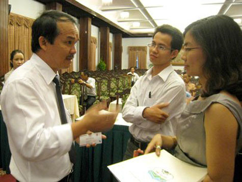 Ông cũng có mặt ở rất nhiều các cuộc hội nghị, hội thảo. Ông cũng có mặt ở rất nhiều các cuộc hội nghị, hội thảo.