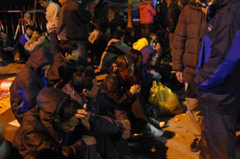 Mệt mỏi chờ ấn.