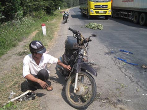 chiếc xe bị cháy của anh Dũng.