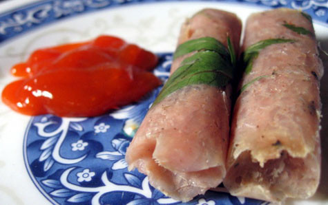 Nem chua Thanh Hóa, là một món ăn chơi từng được dâng tiến lên vua, chúa.