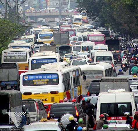 Thu phí hạn chế phương tiện cá nhân có thể giúp giảm kẹt xe? (Ảnh minh họa/ Internet). Thu phí hạn chế phương tiện cá nhân có thể giúp giảm kẹt xe? (Ảnh minh họa/ Internet).