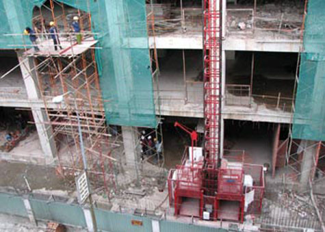 Do bất cẩn một cán bộ xây dựng của Công ty cổ phần và phát triển đầu tư Investco đã trượt ngã khỏi giàn giáo và tử vong sau đó khoảng 30 phút tại công trình xây dựng Bệnh viện ĐH Y dược, quận 5, TP HCM, chiều 22/10/2008. Do bất cẩn một cán bộ xây dựng của Công ty cổ phần và phát triển đầu tư Investco đã trượt ngã khỏi giàn giáo và tử vong sau đó khoảng 30 phút tại công trình xây dựng Bệnh viện ĐH Y dược, quận 5, TP HCM, chiều 22/10/2008.