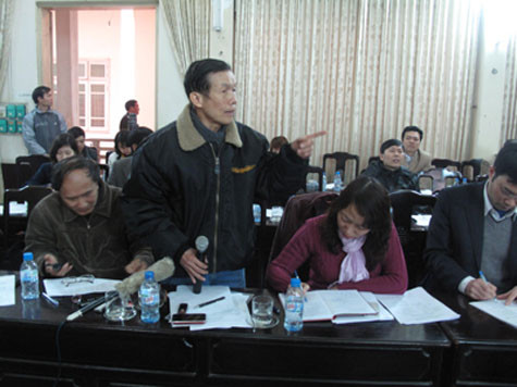 Nhiều chuyên gia tham gia hội thảo (ảnh: dantri.vn) Nhiều chuyên gia tham gia hội thảo (ảnh: dantri.vn)