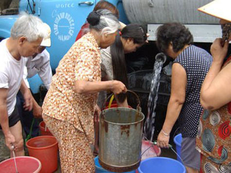 Giá nước sạch được đề nghị điều chỉnh tăng 30 - 35%. (Ảnh: Internet). Giá nước sạch được đề nghị điều chỉnh tăng 30 - 35%. (Ảnh: Internet).