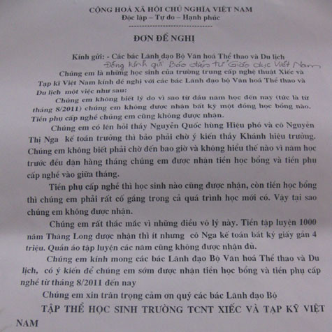 Đơn kiến nghị của tập thể học sinh trường trung cấp nghệ thuật Xiếc và tạp kỹ Việt Nam.