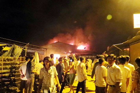 Khoảng 21 giờ ngày 8/2/2012, đã xảy ra một vụ cháy tại khu nhà lồng của chợ xã Hòa Hiệp, huyện Xuyên Mộc, tỉnh Bà Rịa – Vũng Tàu. Không có thiệt hại về người nhưng toàn bộ khu nhà chợ rộng 1.000m2 bị thiêu rụi hoàn toàn. Khoảng 21 giờ ngày 8/2/2012, đã xảy ra một vụ cháy tại khu nhà lồng của chợ xã Hòa Hiệp, huyện Xuyên Mộc, tỉnh Bà Rịa – Vũng Tàu. Không có thiệt hại về người nhưng toàn bộ khu nhà chợ rộng 1.000m2 bị thiêu rụi hoàn toàn.