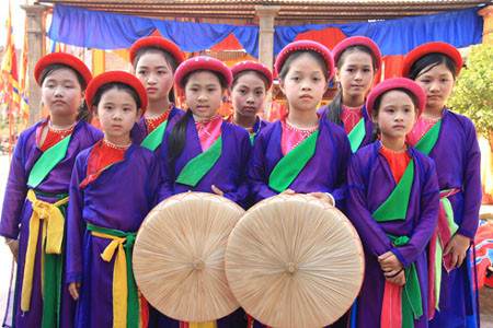 Những liền chị "nhí" xinh xắn trong hội Lim... Những liền chị "nhí" xinh xắn trong hội Lim...