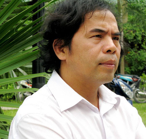 PGS.TS - nhà văn Ngô Văn Giá, Trưởng khoa Viêt văn - Báo chí, Trường ĐH Văn hóa Hà Nội.