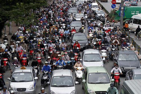 Nên đưa kiến thức giao thông thành một môn học bắt buộc trong trường phổ thông và đại học (Ảnh minh họa/ Internet) Nên đưa kiến thức giao thông thành một môn học bắt buộc trong trường phổ thông và đại học (Ảnh minh họa/ Internet)