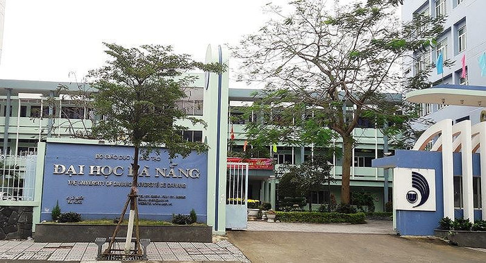 Tân Giám đốc Đại học Đà Nẵng đưa ra các nhiệm vụ trọng tâm trong thời gian đến. Ảnh: TT Tân Giám đốc Đại học Đà Nẵng đưa ra các nhiệm vụ trọng tâm trong thời gian đến. Ảnh: TT