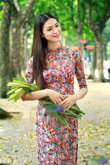 Bảng điểm tốt nghiệp của Thùy Dung sau đó. Bảng điểm tốt nghiệp của Thùy Dung sau đó.