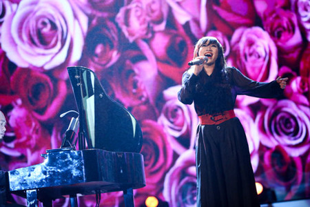 Thu Minh sexy, Khánh Thi nóng bỏng trên sân khấu "Bài hát yêu thích" ảnh 5