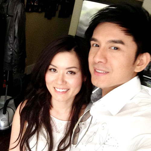 Bức ảnh mà nam ca sĩ Đan Trường chụp "tự sướng" cùng vợ mới cưới Thủy Tiên được nhiều người yêu thích (độc giả phamduyphuc1988@... chia sẻ). Bức ảnh mà nam ca sĩ Đan Trường chụp "tự sướng" cùng vợ mới cưới Thủy Tiên được nhiều người yêu thích (độc giả phamduyphuc1988@... chia sẻ).