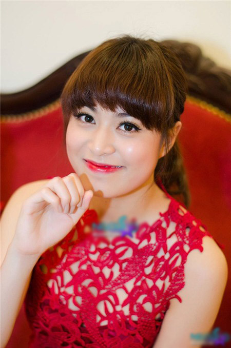 Bảng điểm thấp lè tè của Hoàng Thùy Linh. Bảng điểm thấp lè tè của Hoàng Thùy Linh.