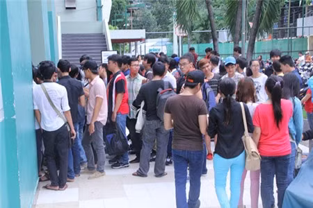 Khán giả tới theo dõi Vòng đối đầu The Voice mùa 2 Khán giả tới theo dõi Vòng đối đầu The Voice mùa 2