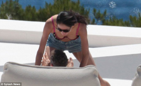 Hoa hậu Trung Quốc "cướp" bồ tỷ phú của Naomi Campbell ảnh 2