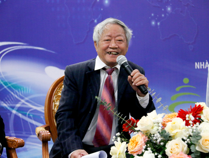 Tiến sĩ Phan Chí Thành - nguyên giảng viên Khoa Khoa học Chính trị (Trường Đại học Khoa học Xã hội và Nhân văn, Đại học Quốc gia Hà Nội). GDVN_tahhf.jpg