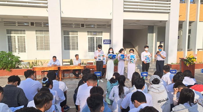 Một buổi tham gia Hoạt động Trải nghiệm hướng nghiệp cho học sinh tại Trung tâm Giáo dục thường xuyên tỉnh An Giang. Ảnh: trungtamgdtxag.angiang.edu.vn.