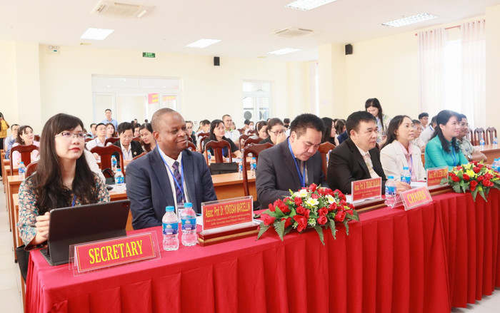 Một hội thảo quốc tế tại Trường Đại học Tây Nguyên. Ảnh: NTCC.