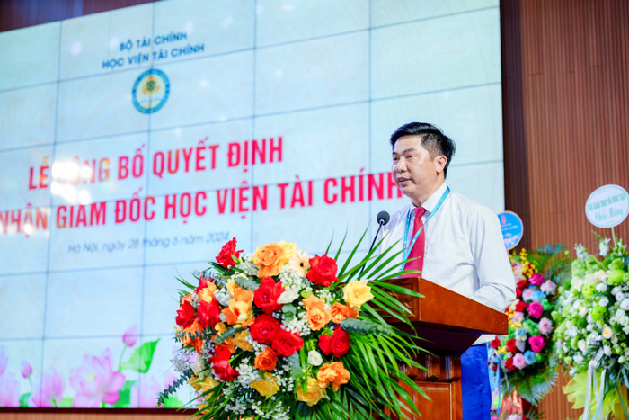 Phó Giáo sư, Tiến sĩ Nguyễn Đào Tùng phát biểu nhận nhiệm vụ. Ảnh: hvtc.edu.vn. BN.6.jpg
