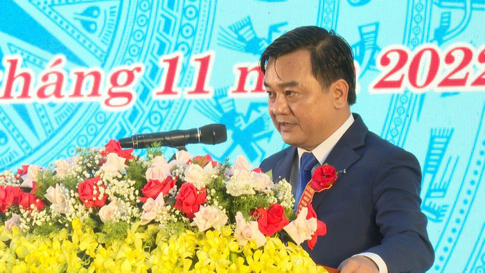 Thầy Trần Thanh Hải, Hiệu trưởng Trường Trung học phổ thông Lương Thế Vinh (Quảng Bình). Ảnh: website trường. Thầy Hải.jpg