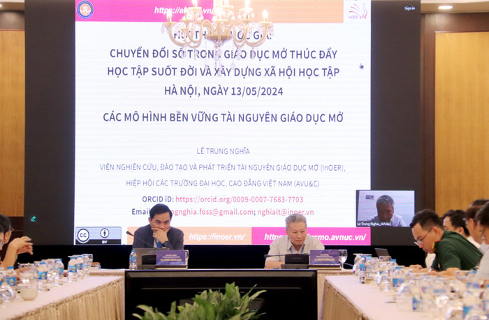 Tiến sĩ Lê Trung Nghĩa - Viện Nghiên cứu, đào tạo và phát triển tài nguyên giáo dục mở (InOER), Hiệp hội Các trường đại học, cao đẳng Việt Nam báo cáo tham luận qua hình thức trực tuyến. GDVN_NGhia.jpg