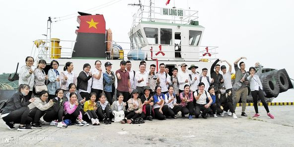 Một chuyến tham quan của sinh viên chuyên ngành Kỹ thuật an toàn hàng hải. Ảnh: NTCC. Thăm quan.jpg