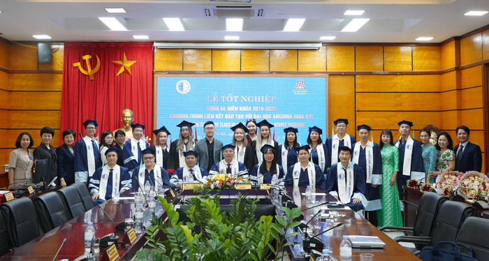 Lễ tốt nghiệp của sinh viên chương trình liên kết với Đại học Arizona (Hoa Kỳ). Ảnh: NTCC. z5201947551429_bc59bbea9e74693680ceadfa2d0cdfed.jpg