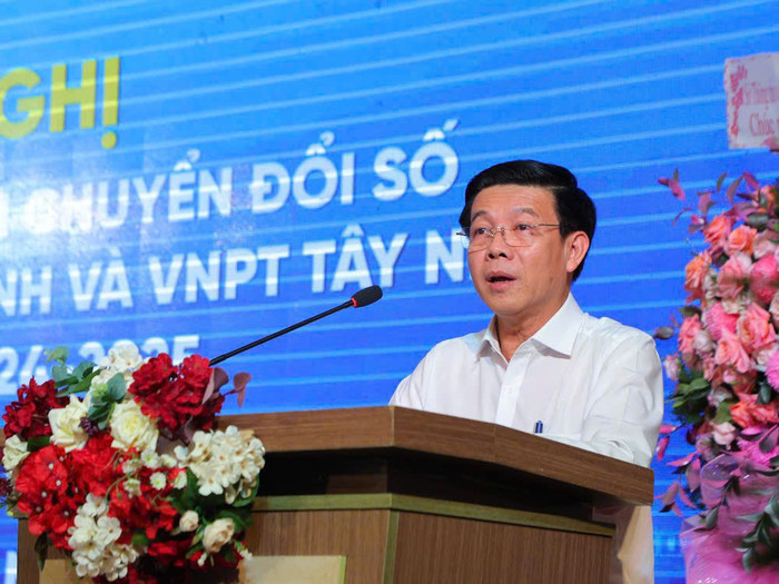 Ông Nguyễn Văn Phước, Giám đốc Sở Giáo dục và Đào tạo tỉnh Tây Ninh. Ảnh: NVCC. ad-4nxdhjwrqnrjlijvsn-62-cdtcdyqfmq0fz5zyskskmqz5smasx1moixv23mq-tl0szzm9vdkzk8cuodht9bdvlic9hg8ouyihexbvrvnm9uy5kete-c6gtxibmklw9l3cnkaspiufbykfao7f4-q3lvzh-u-9232.jpg