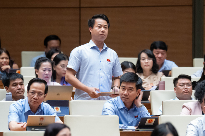 Đại biểu Quốc hội Hoàng Quốc Khánh - Đoàn đại biểu Quốc hội tỉnh Lai Châu. Ảnh: quochoi.vn. 230520240219-z5468469328287_6fc1662b2e8c1da9b0813f9602495375.jpg