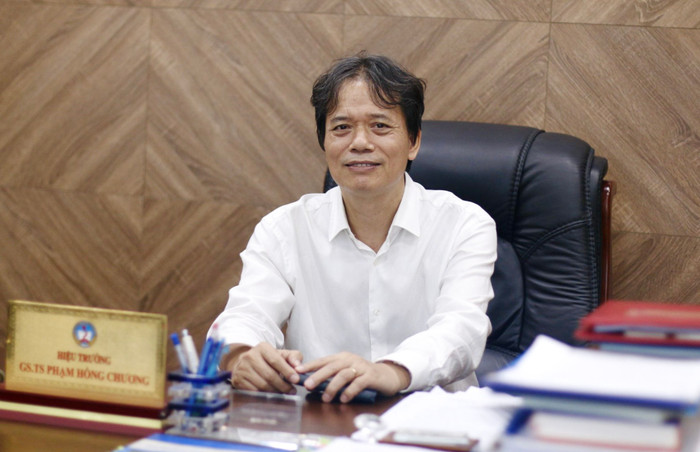 Giáo sư, Tiến sĩ Phạm Hồng Chương - Hiệu trưởng Trường Đại học Kinh tế Quốc dân. Ảnh: Mộc Trà. Giáo sư, Tiến sĩ Phạm Hồng Chương - Hiệu trưởng Trường Đại học Kinh tế Quốc dân. Ảnh: Mộc Trà.