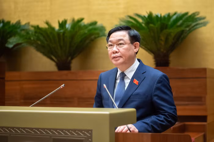 Chủ tịch Quốc hội Vương Đình Huệ phát biểu bế mạc sáng ngày 18/1. Ảnh: quochoi.vn.