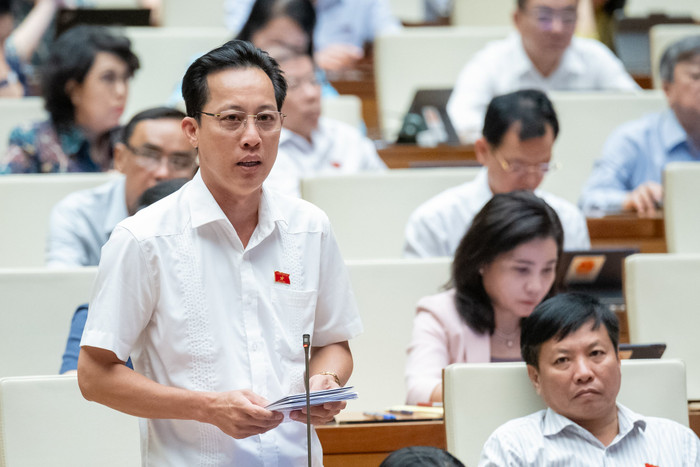 Đại biểu Trịnh Minh Bình - Đoàn đại biểu Quốc hội tỉnh Vĩnh Long. Ảnh: quochoi.vn. Bình.jpg