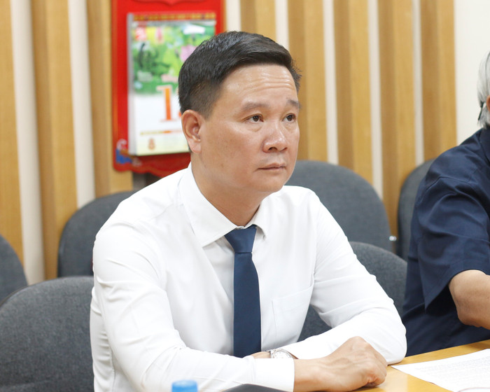 Nhà báo Nguyễn Tiến Bình - Phó Chủ tịch Hiệp hội Các trường đại học, cao đẳng Việt Nam, Tổng Biên tập Tạp chí điện tử Giáo dục Việt Nam. GDVN_TBT.JPG