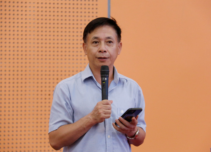 Phó Giáo sư, Tiến sĩ Lâm Quang Đông - Phó Hiệu trưởng Trường Đại học Ngoại ngữ (Đại học Quốc gia Hà Nội) bày tỏ một số băn khoăn. GDVN_Đông.jpg