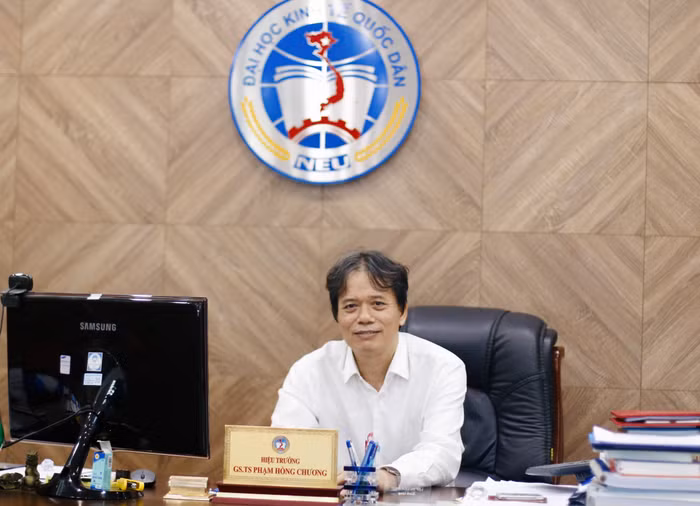 Giáo sư, Tiến sĩ Phạm Hồng Chương - Hiệu trưởng Trường Đại học Kinh tế Quốc dân. Ảnh: Mộc Trà.