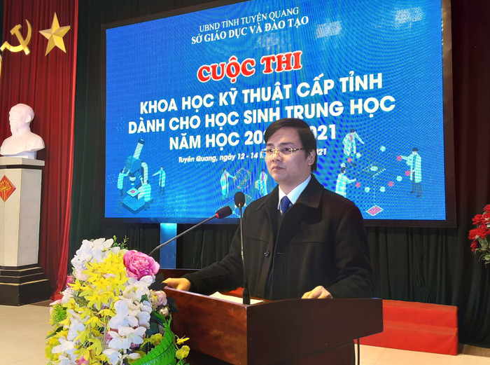 Tiến sĩ Vũ Đình Hưng - Giám đốc Sở Giáo dục và Đào tạo tỉnh Tuyên Quang. Ảnh: tuyenquang.edu.vn. Tiến sĩ Vũ Đình Hưng - Giám đốc Sở Giáo dục và Đào tạo tỉnh Tuyên Quang. Ảnh_ Sở Giáo dục và Đào tạo tỉnh Tuyên Quang. .jpg
