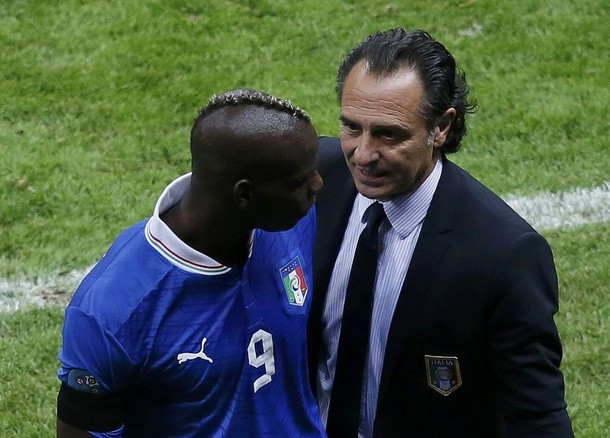 HLV Prandelli tin rằng Balotelli sẽ làm nên chuyện ở trận chung kết EURO 2012 HLV Prandelli tin rằng Balotelli sẽ làm nên chuyện ở trận chung kết EURO 2012