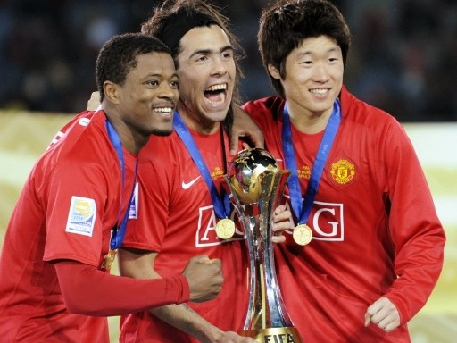 Park cùng với 2 người bạn thân thiết nhất ở CLB: Evra và Tevez Park cùng với 2 người bạn thân thiết nhất ở CLB: Evra và Tevez