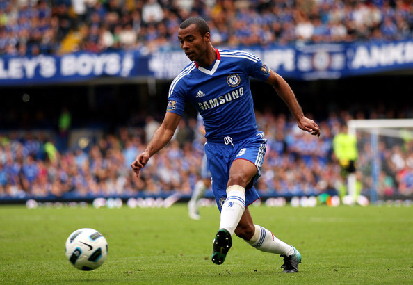 Sir Alex đang rất 'kết' Ashley Cole Sir Alex đang rất 'kết' Ashley Cole